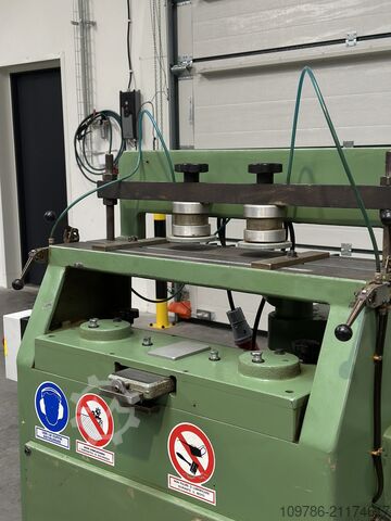 Fräsmaschine für Schubladenverbindungen OMEC 750 OMEC 750