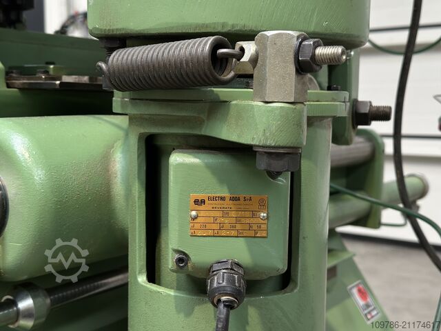 Fräsmaschine für Schubladenverbindungen OMEC 750 OMEC 750