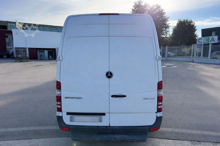 Kastenwagen Mercedes-Benz sprinter 319