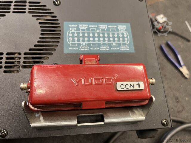 Hot runner device YUDO CW 662
