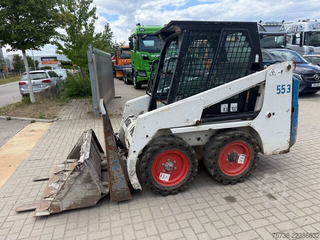 Radlader BOBCAT 553 /Schaufel + Palettengabel