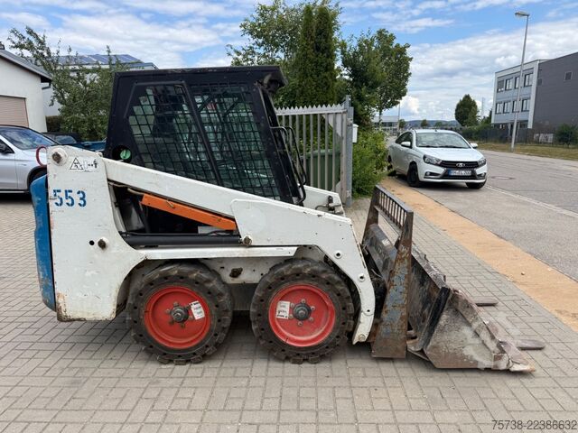 Radlader BOBCAT 553 /Schaufel + Palettengabel