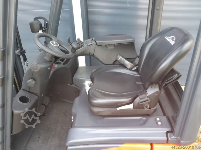 Elektro 3 Rad-Stapler Linde E12