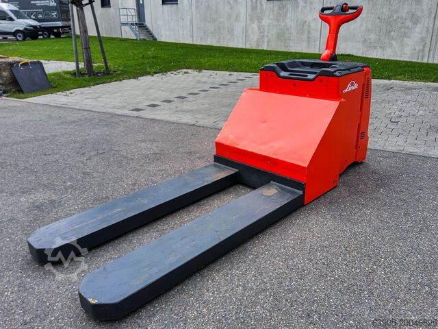 Warehouse technology Linde T 30