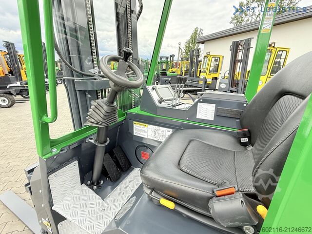 Vierwegestapler COMBILIFT CBE2500 TRIPLEX 5500 FORK POSITIONER