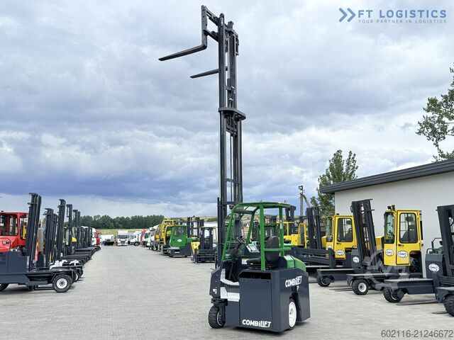 Vierwegestapler COMBILIFT CBE2500 TRIPLEX 5500 FORK POSITIONER