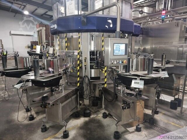 Getränkemaschine Makro Bottling adhesive labeller bottling