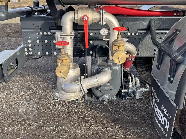Tanker truck Iveco T-Way AD380T47WH Water Tank Truck