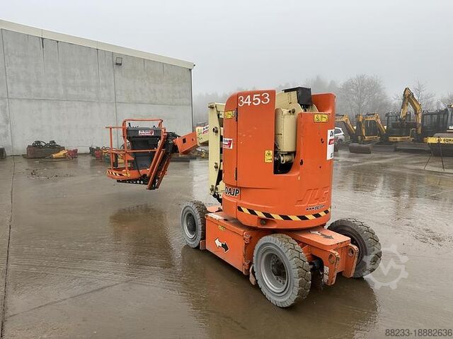 Aerial platform JLG E300AJP