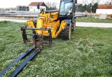 Telescopic forklift JCB 540-140