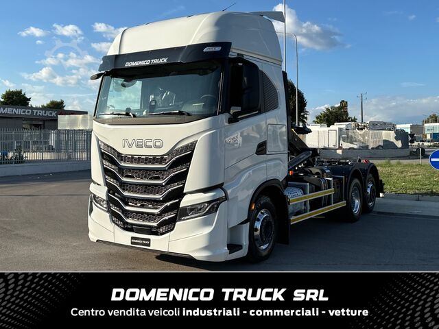 Standard road tractor Iveco S-Way 500 6x2 ADR