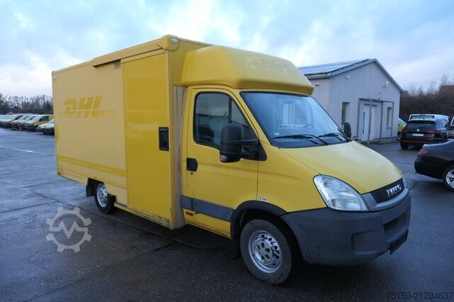 Transporter mit Koffer iveco Daily 35 S11 C30C AUTOMATIK KAMERA MAXI Regale DURCHGANG