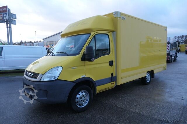 Transporter mit Koffer iveco Daily 35 S11 C30C AUTOMATIK KAMERA MAXI Regale DURCHGANG