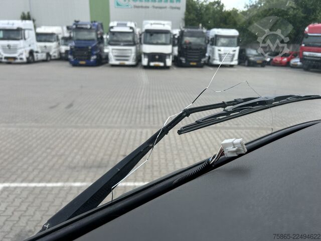 Standard-SZM Volvo FM 330 Globetrotter / 742 dkm / VEB+ / Spoilers...