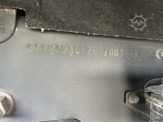 Standard-SZM Volvo FM 330 Globetrotter / 742 dkm / VEB+ / Spoilers...