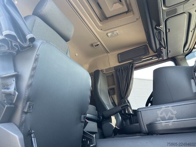 Standard-SZM Scania G360 Sleeper Cab / 717 dkm / Full Spoiler / NL ...