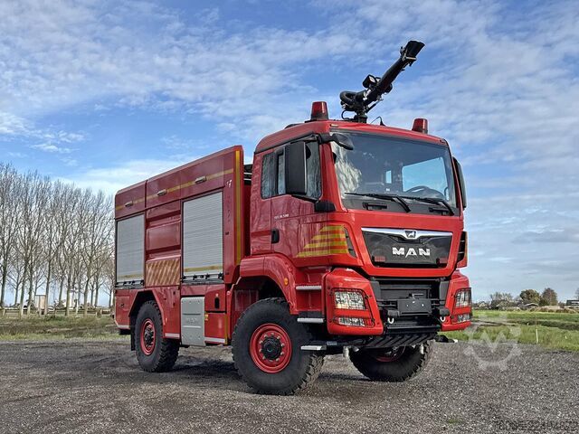 Fire engine MAN TGS 18.500 BB Fire Fighter Truck (2 units)
