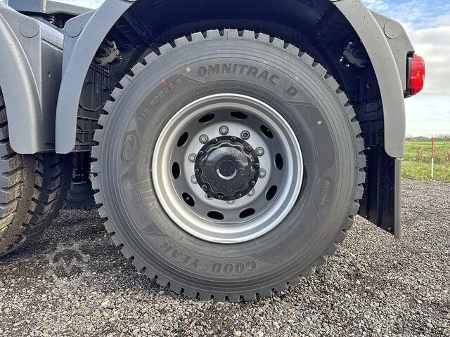 Standard-SZM MAN TGS 33.480 BB SA Tractor Head