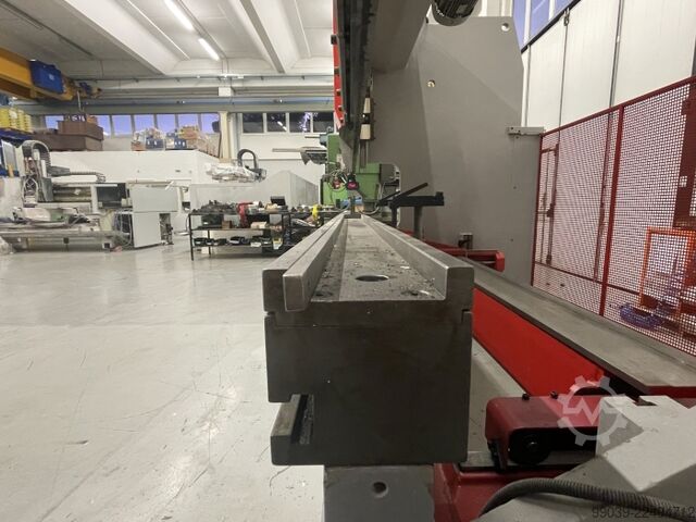 Used press brake Beyeler PR 3