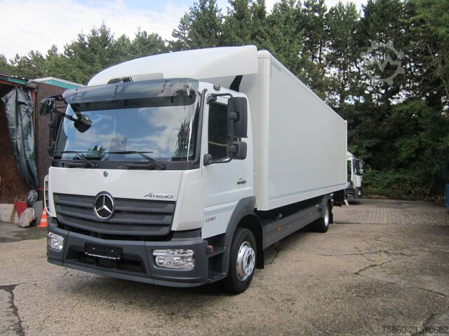 Box truck Mercedes-Benz 1230 Atego Koffer 8,14 m lang LBW Autom.