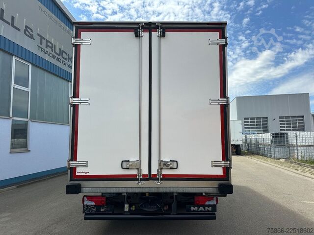 LKW mit Kofferaufbau MAN 12.250 TGL BL Iso Koffer 5.70m orig.110.777 km