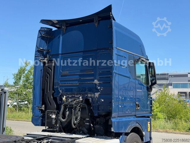 Standard SZM MAN TGX 18.510 XXL Intarder ACC LGS Standklima Navi