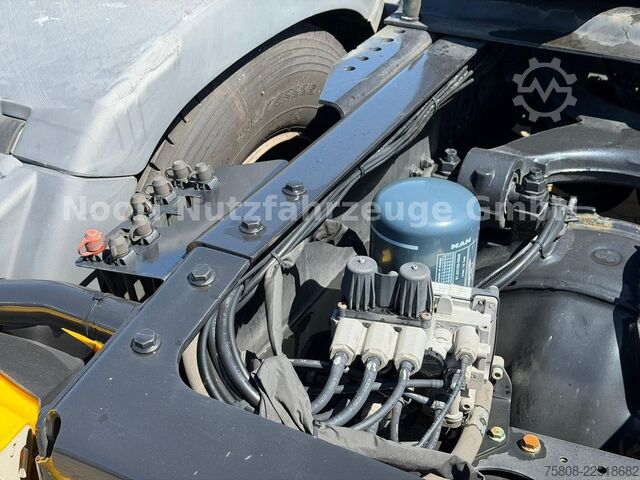 Standard SZM MAN TGX 18.510 XXL Intarder ACC LGS Standklima Navi