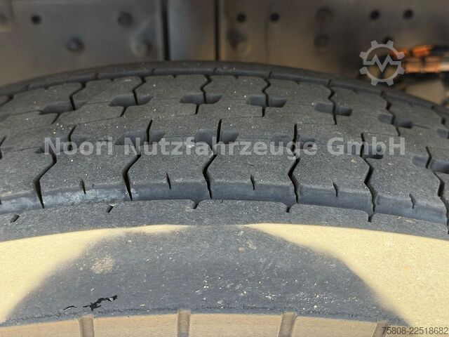 Standard SZM MAN TGX 18.510 XXL Intarder ACC LGS Standklima Navi