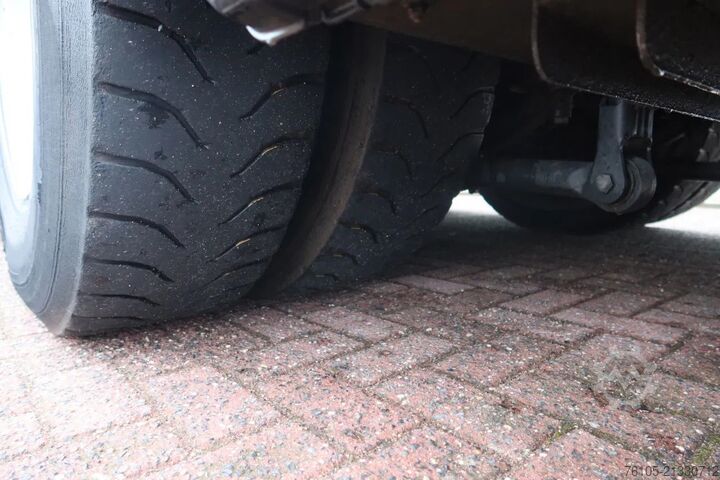 Autotransporter MAN TGS 35.360 8x2 Oprijvrachtwagen + Hiab 228 E3