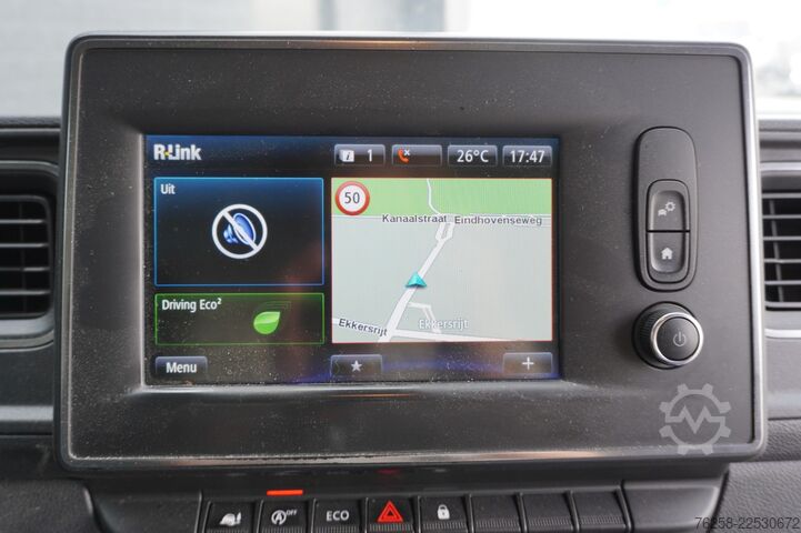 Delivery van Renault Master 2.3 dCi 150PK L2H2 - Airco - Navi - Crui...