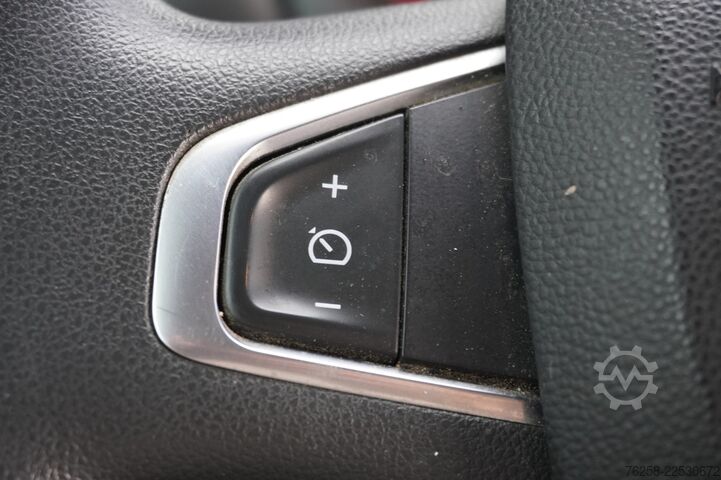 Delivery van Renault Master 2.3 dCi 150PK L2H2 - Airco - Navi - Crui...