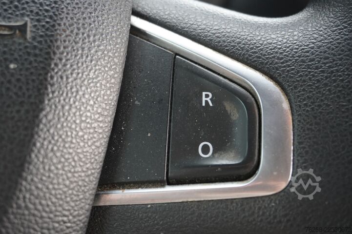 Delivery van Renault Master 2.3 dCi 150PK L2H2 - Airco - Navi - Crui...