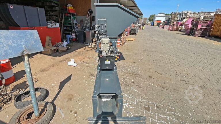 FZR 320 FZ-Recycling GmbH & Co. KG FZR 320