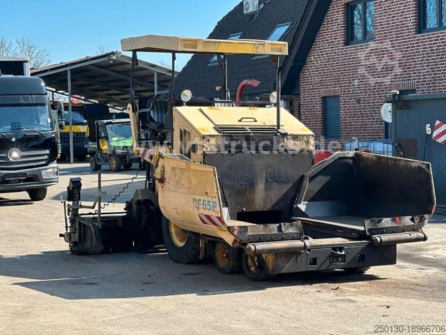 Asphaltmischanlage DEMAG DF 65P StraĂźenfertiger