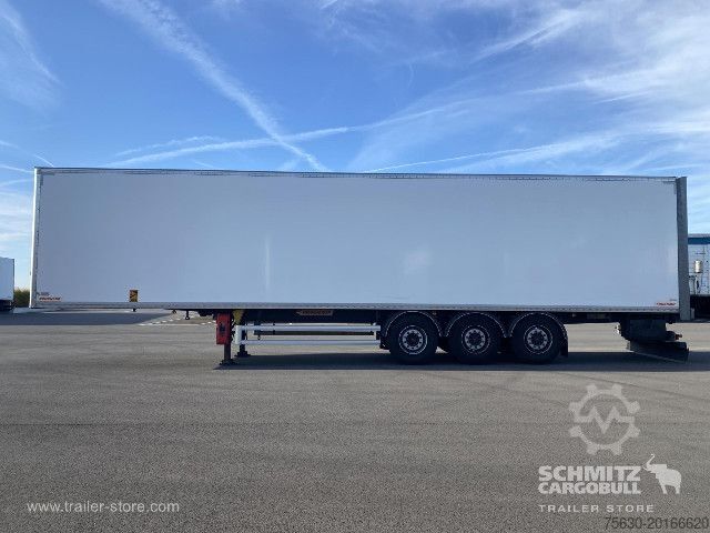 Box semitrailer Fruehauf Semitrailer Dryfreight Standard Porte relevante
