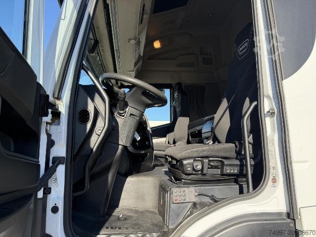 Standard tractor unit IVECO AS440S46T/P LNG / Intarder