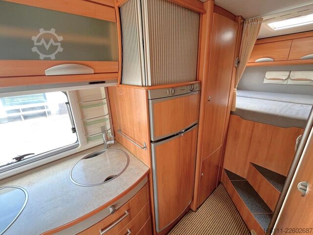Integriertes Wohnmobil HYMER/ERIBA B 614 - Festbett- Klima -  - Solar -