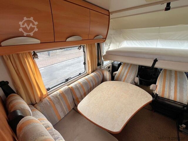 Integriertes Wohnmobil HYMER/ERIBA B 614 - Festbett- Klima -  - Solar -