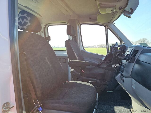 Loading platform MERCEDES-BENZ SPRINTER 513 dubbel cabine EURO6