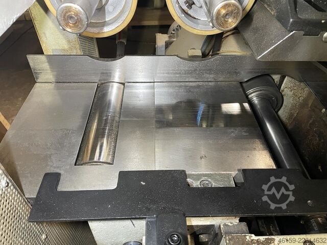 Hobel- und Kehlautomat WEINIG HYDROMAT  (8 spindle)