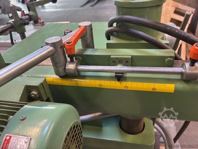 Zapfenschneid- & Schlitzmaschine Martin T27