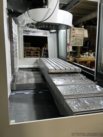 Vertikales Bearbeitungszentrum HAAS VF-4