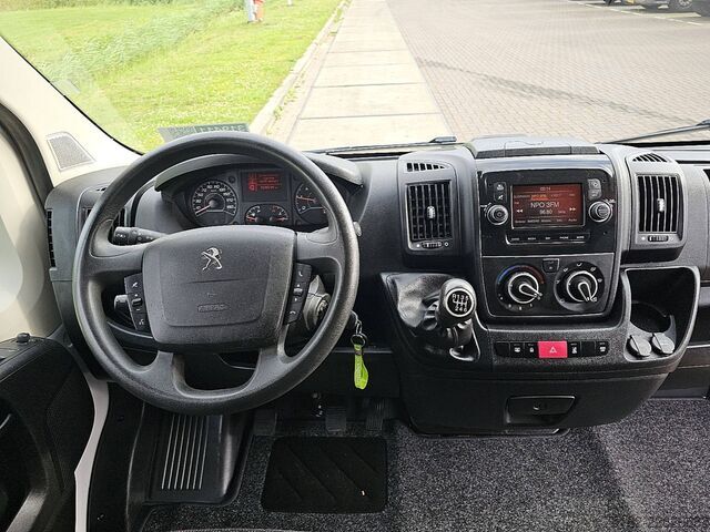 Hochdachkombi PEUGEOT BOXER 2.2 L2H2 Imperiaal Navi