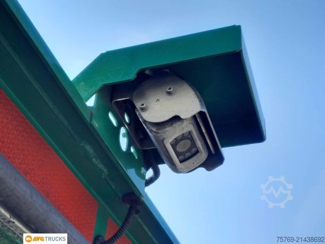 Box truck MERCEDES-BENZ 1524 L Koffer 7,35 m mit Tür + LBW 2t