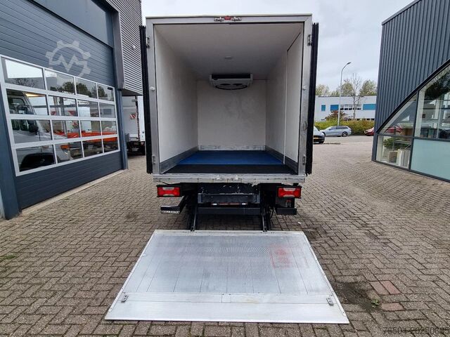 Refrigerated/freezer transport (closed box) Iveco Daily 35C13 Koelkoffer Carrier Pulsor 400 -20C ...