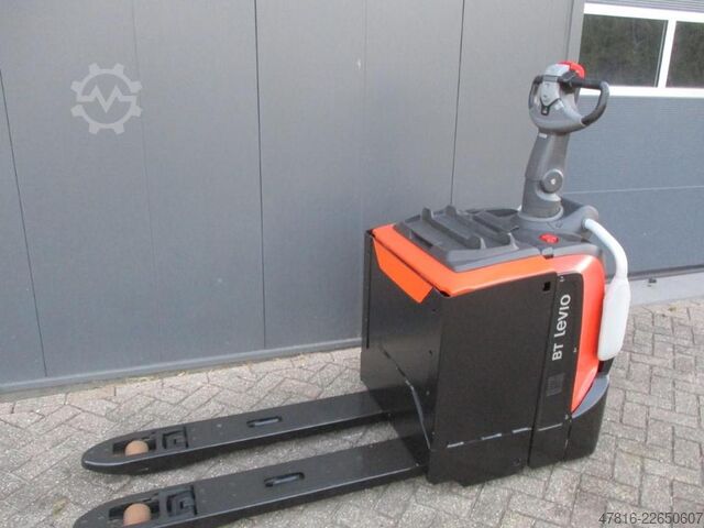 Niederhubwagen TOYOTA LPE250