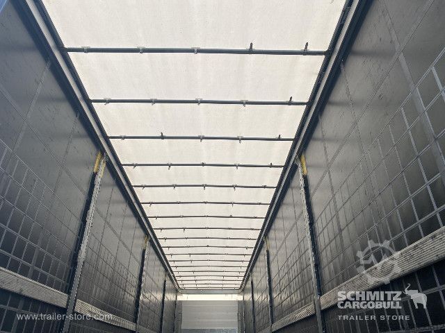 Auflieger mit Pritsche & Plane Schmitz Cargobull Semitrailer Curtainsider Standard