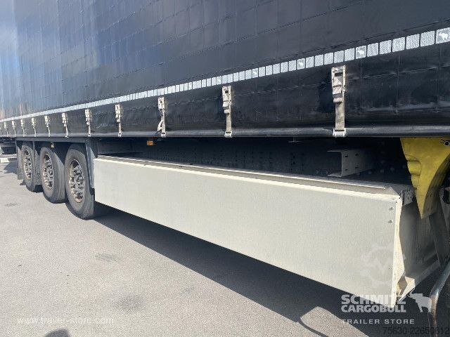 Auflieger mit Pritsche & Plane Schmitz Cargobull Semitrailer Curtainsider Standard
