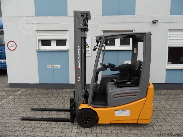 Elektro 3 Rad-Stapler Jungheinrich EFG 215 - Triplex - Baujahr 2022