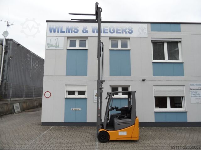 Elektro 3 Rad-Stapler Jungheinrich EFG 215 - Triplex - Baujahr 2022